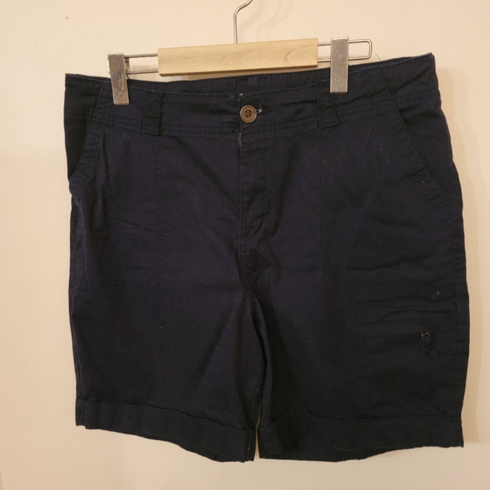 CROFT & BARROW Black Shorts Size 14